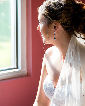 Waiting on dad to walk her down the aisle/ Open Door Fellowship church/ Kouts, In