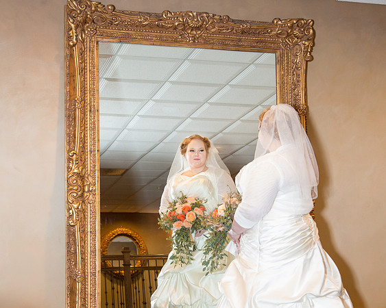 Reflection of a Porcelain Bride /Wedding Photographer /Avalon Manner