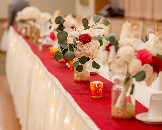 Reception Table with Red and White Flowers /Wedding Photographer /Croatian Center Banquet Hall