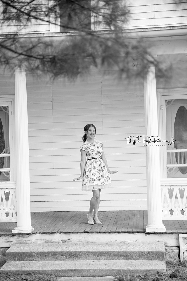 Black and white photography/ Buckley Homestead /Portrait Photographer