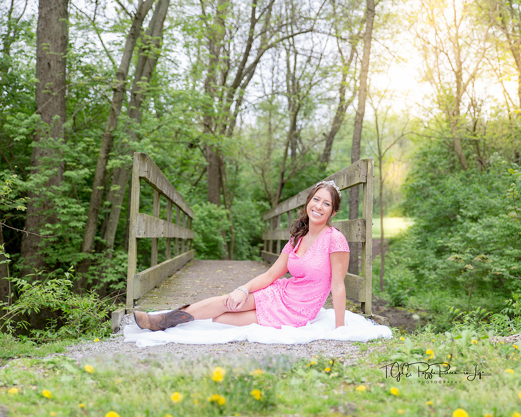 Dreamy/ Buckley Homestead/ Portrait Photographer