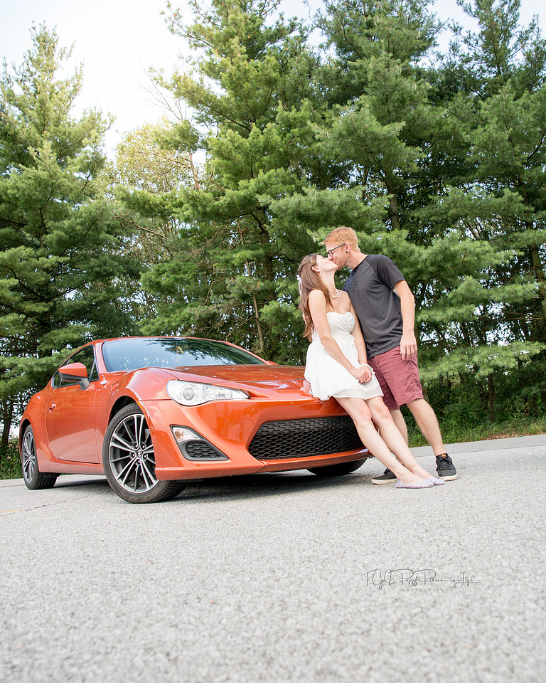 Love is in the Air/ Engagement pictures