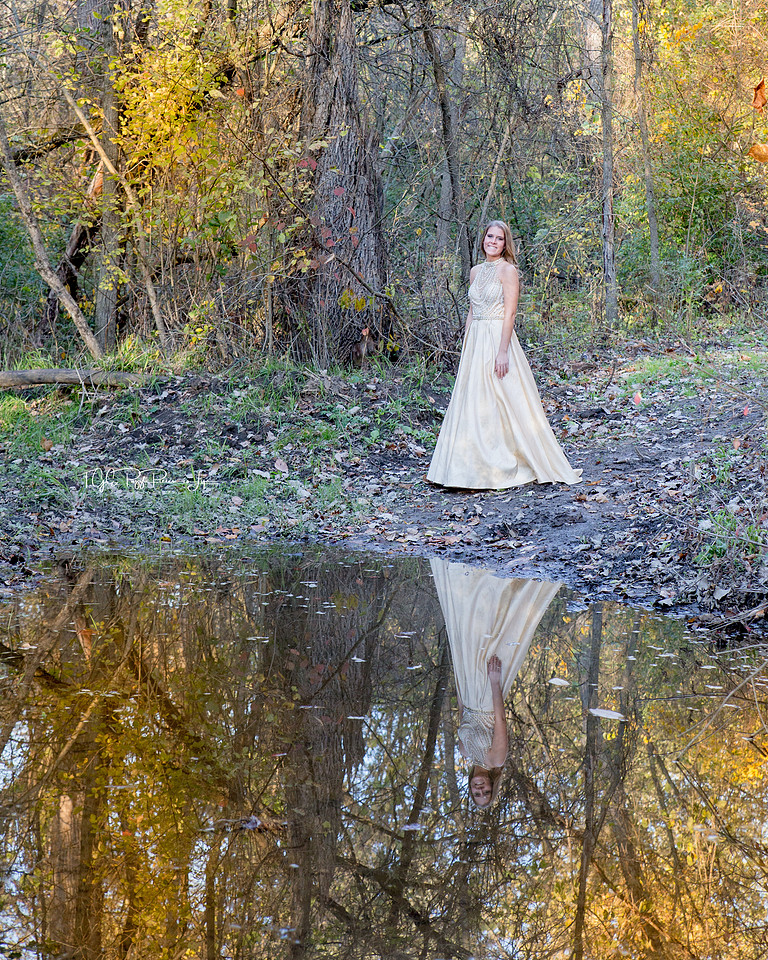 Reflections of Senior Year/Senior Photographer/Hobart Indiana