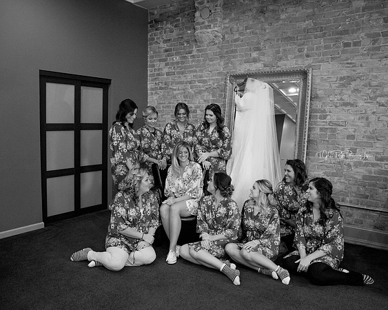 A few giggles with the bridesmaids/ Wedding Photographer/ The Allure/ Laporte, In