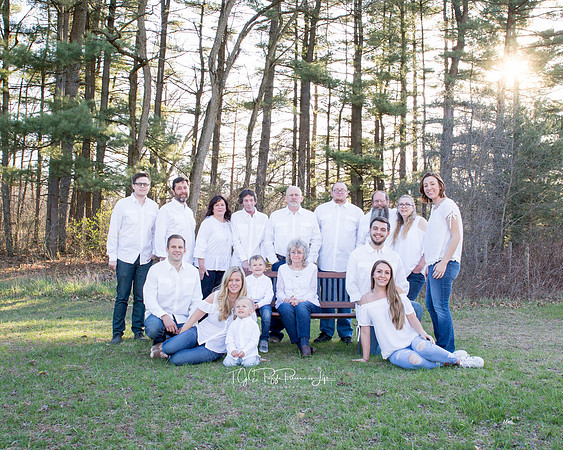 Large Family/ Demotte, Indiana/ Northwest Indiana Photographer