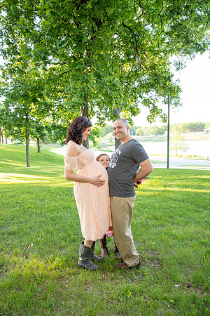 My belly is Bigger Than Yours/ Maternity/ Northwest Indiana Photographer/ Lake County fair Grounds, Crown Point, Indiana