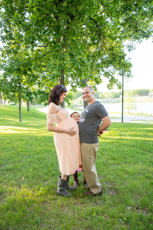 My belly is Bigger Than Yours/ Maternity/ Northwest Indiana Photographer/ Lake County fair Grounds, Crown Point, Indiana