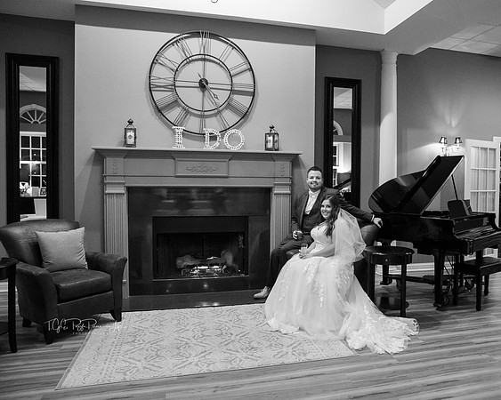 Timeless Memories/ Aberdeen Manor, Valparaiso/ Wedding